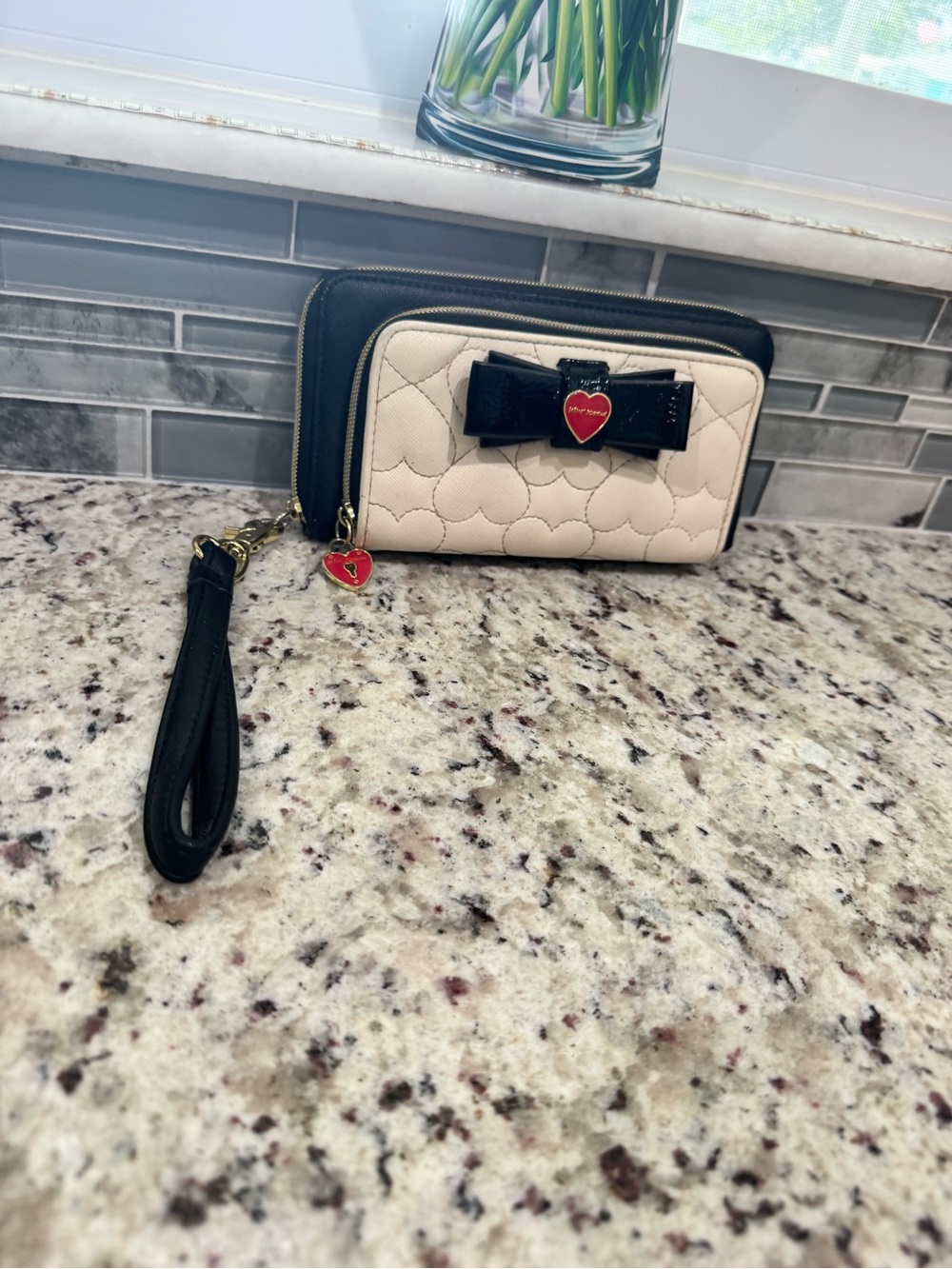 Betsey Johnson Quilted Heart Wristlet with double zip - Picture 9 of 13